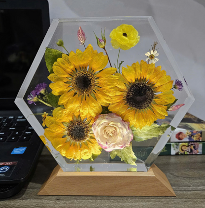 Enchanted glowing Sunflower lamp